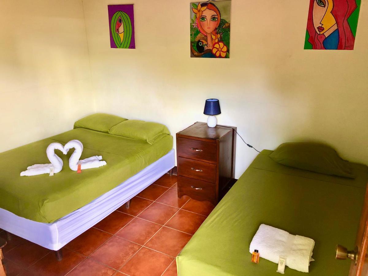 Casa Lula Leon Hostal Buitenkant foto